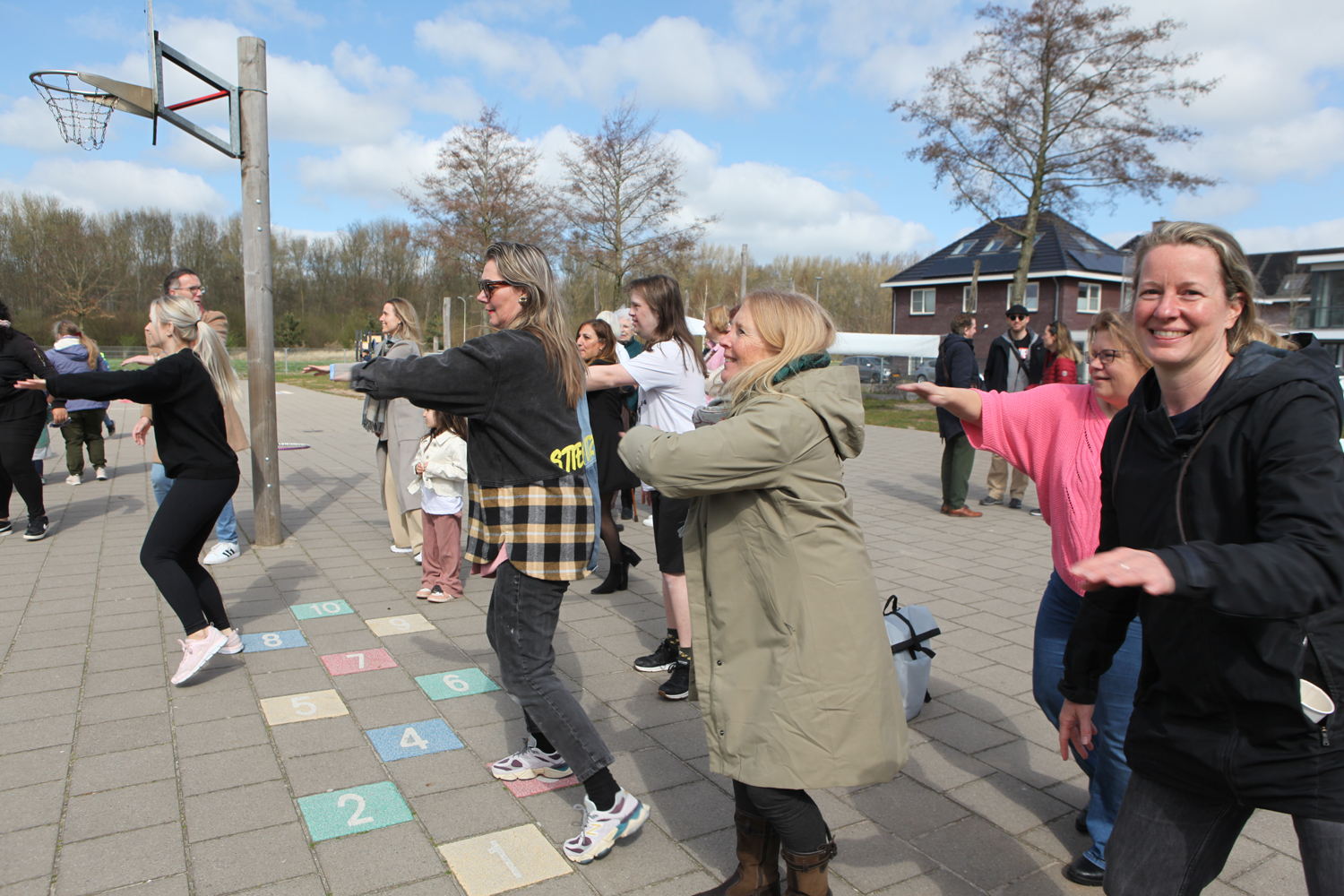Zumba tijdens open dag Pygmalion Poort